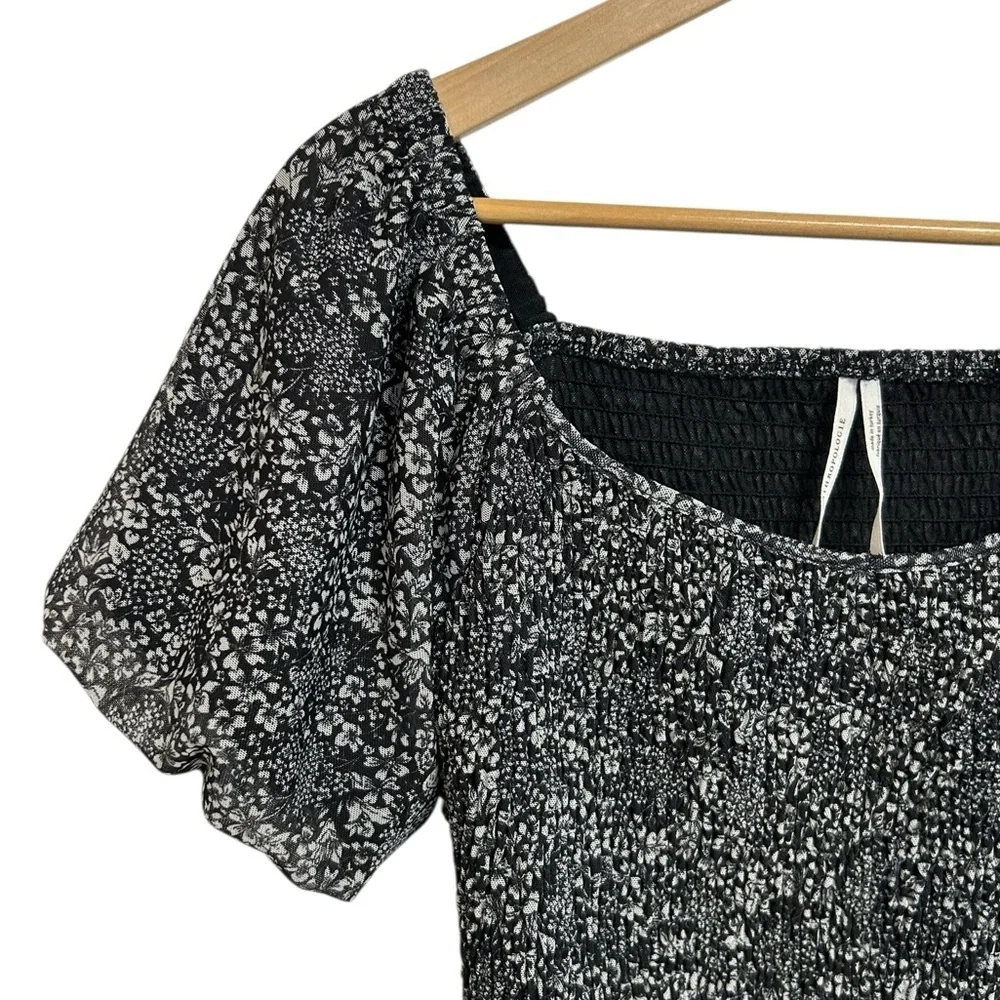 Anthropologie Aurelia Smocked Floral Top Black Puff Sleeve Peasant Blouse Small